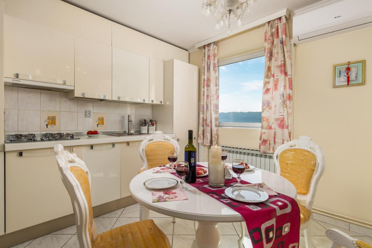 Apartment Beverly Rijeka Eksteriør billede